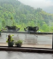 Panoramic Studio Suite | Premium bedding, down comforters, soundproofing, free WiFi