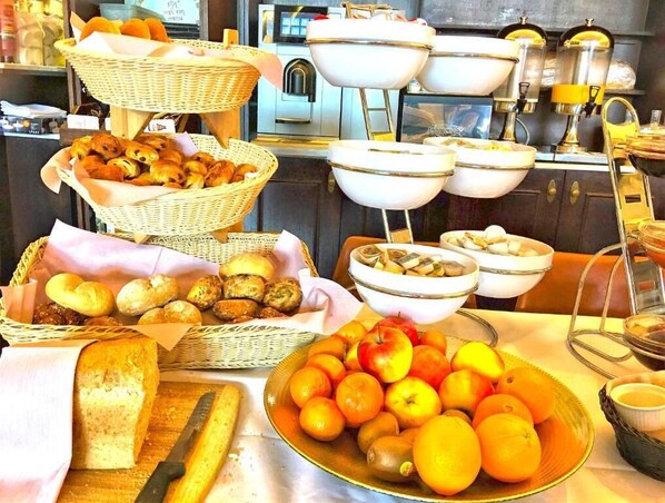 包含每日欧式早餐