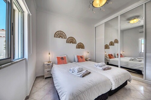 Casa Lagarto - Amazing house near Marinha Beach