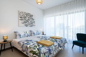 3 chambres, fer et planche à repasser, Wi-Fi gratuit, draps fournis