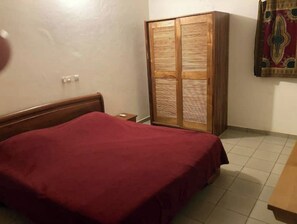 4 Schlafzimmer, Bügeleisen/Bügelbrett, Reisekinderbett, kostenloses WLAN