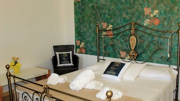 Superior-Zimmer | 1 Schlafzimmer, Minibar, Schreibtisch, schallisolierte Zimmer