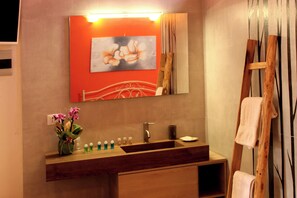 Free toiletries, hair dryer, bathrobes, bidet