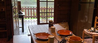 Nature Retreat: Lakeside Chalet with Fishing and Scenic Views