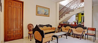 OYO 91861 Pemuda Kemuning Guest House