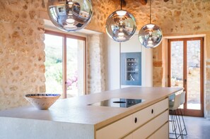 Interior - Spacious country house with chill-out pool area, barbecue area and extensive garden (IB)