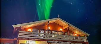 Amazing home in Offersøy with sauna