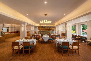 Tempat makan keluarga