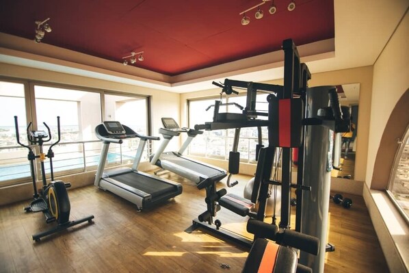 Gym - Larjoe guesthouse (Tema)