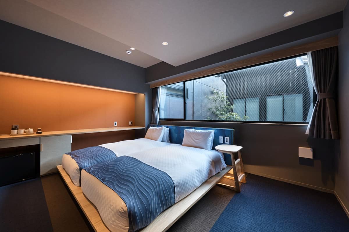 Individually decorated, free WiFi, bed sheets