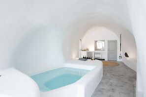 Interior - Yposkafon Concept (Santorini)