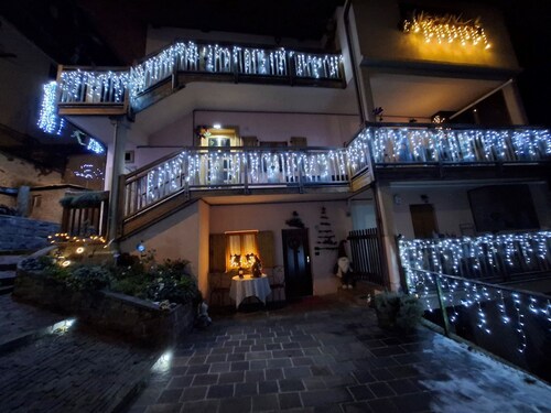 LE RONDINI 3 rooms Wi-Fi sun nature pet friendly panoramic veranda