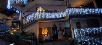LE RONDINI 3 rooms Wi-Fi sun nature pet friendly panoramic veranda