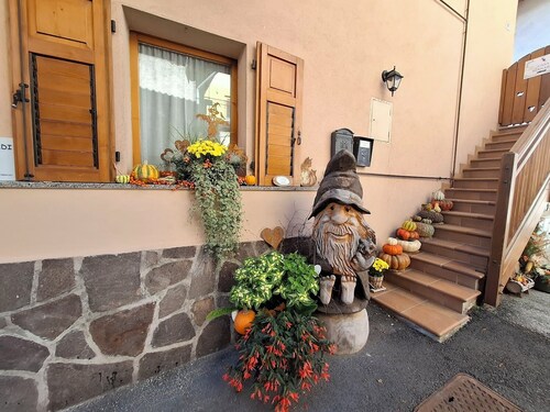 LE RONDINI 3 rooms Wi-Fi sun nature pet friendly panoramic veranda