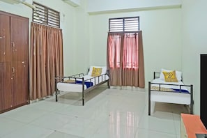 Free WiFi, bed sheets