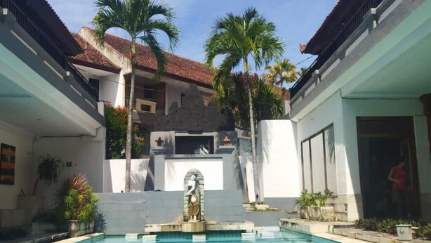 Outdoor pool - HANA KUTA BEACH (Kuta)