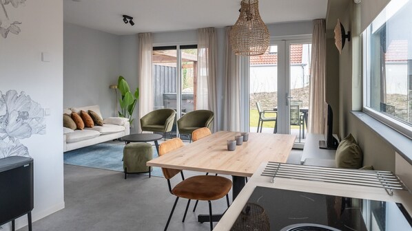 Interior - Semi-detached accommodation for up to 4 people (Nieuwvliet-Bad)