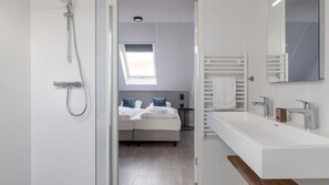 Bathroom - Vloedschuur Generation home (Nieuwvliet-Bad)