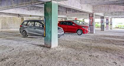 OYO Life 92032 Utama Hotel & Karaoke