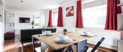 تناول الطعام