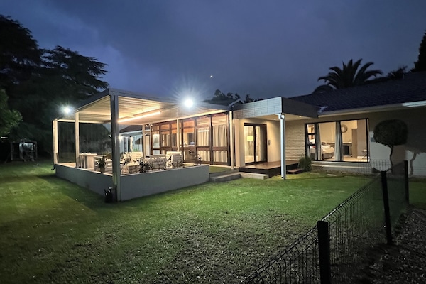 Bagian depan properti