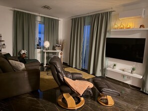 Smart TV - Wine town (Weinstadt)