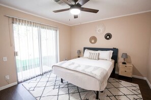 3 chambres, bureau, fer et planche à repasser, Wi-Fi gratuit