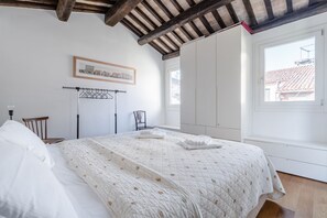 1 quarto, acesso à internet