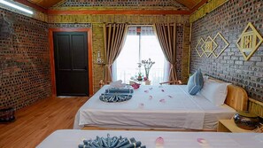 Standard Quadruple Room | Desk, free WiFi, bed sheets
