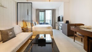 Unclassified image, 4 of 15, button - Maison Privee - Sparkle Tower 6 (Dubai)