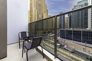 Comfort Studio | Balcony - Maison Privee - Sparkle Tower 6 (Dubai)