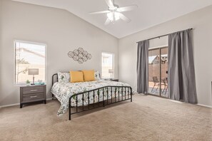 3 bedrooms, iron/ironing board, WiFi, bed sheets