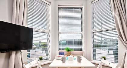 Portrush by the Sea - West Beach