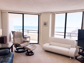 Smart TV, videojuegos, reproductor de DVD y libros