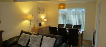 Templecombe 3 Bed House - Sleeps 5