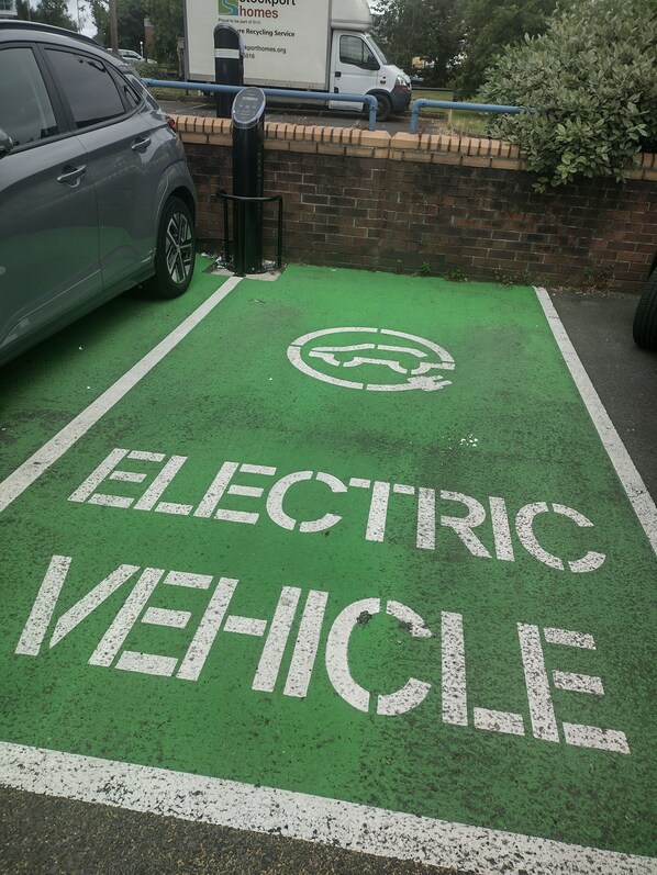 Property grounds - Stockport 11th floor 2 double bed apartment  (Stockport)