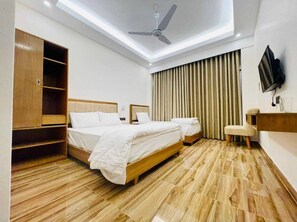 Deluxe Double Room | Soundproofing, free WiFi, bed sheets