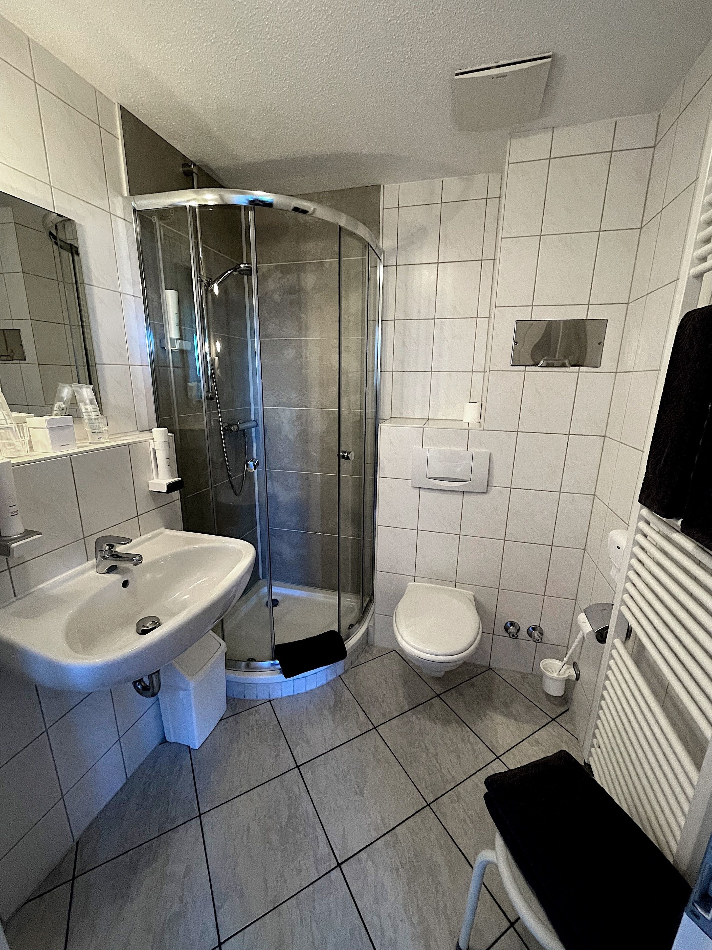 Premium bedding, down duvets, minibar, in-room safe