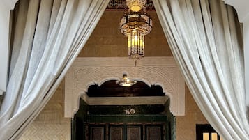 Suíte real | Roupas de cama premium, edredons de pluma, individualmente decorados