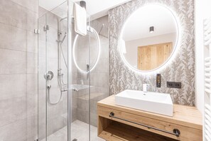 Douche, serviettes fournies