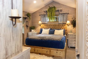 1 habitación, escritorio, wifi gratis y ropa de cama