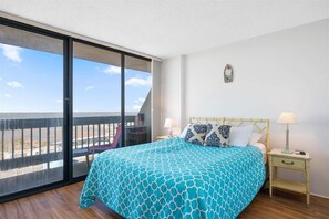 2 bedrooms, iron/ironing board, free WiFi