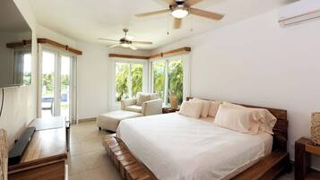 4 bedrooms, desk, iron/ironing board, travel crib