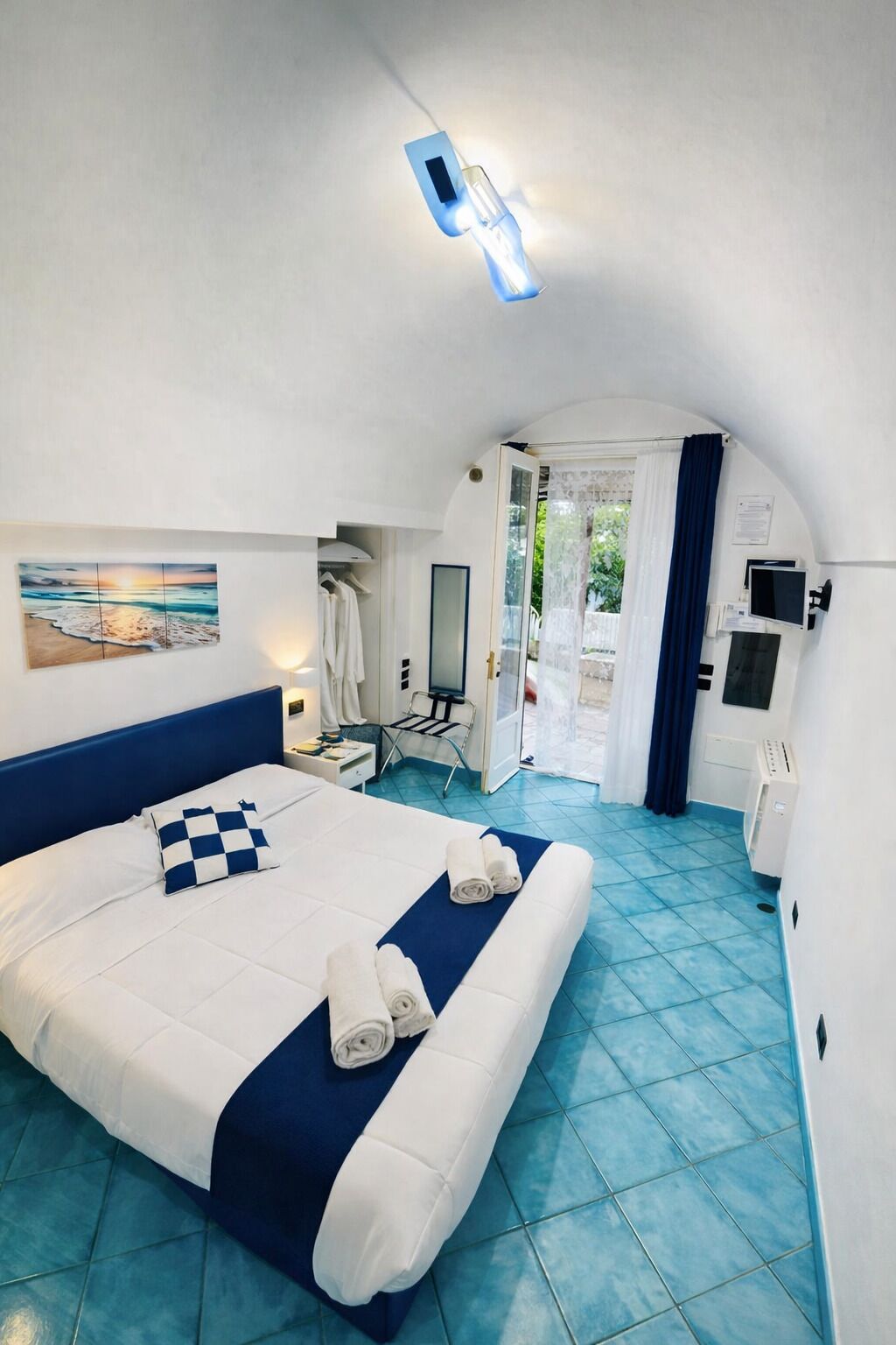 Superior-Apartment | Hochwertige Bettwaren, Daunenbettdecken