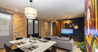 Brand-new condo 2 bdr + 2 bthr 🏣 - in heart of Casco Viejo 🏛️🌺