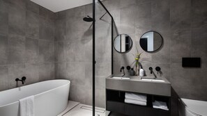 Bathtub