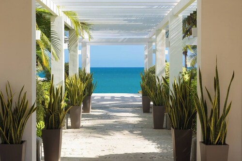 Elegant 4 bdr + 4 bthr Villa 🏡 w/ Private Pool - near the beach 🌊🏖️