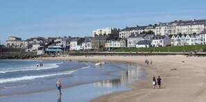 Beach nearby - Golf Terrace - Portrush by the Sea (Portrush)