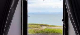 Golf Terrace - Portrush by the Sea