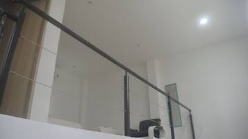 3 dormitorios, tabla de planchar con plancha, wifi gratis y ropa de cama